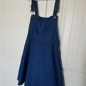 Overall dress